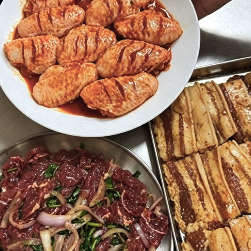One-stop sourcing for a full range of marinades, covering chicken, beef, and more.
